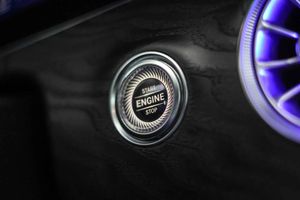 Mercedes Clase E Coupé E 220 d 4MATIC AMG Line **Techo panorámico** - Foto 40