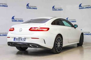 Mercedes Clase E Coupé E 220 d 4MATIC AMG Line **Techo panorámico** - Foto 9