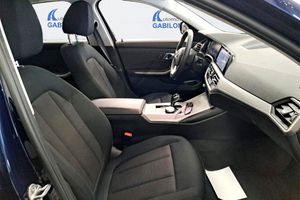 BMW Serie 3 318d Auto. - Foto 6