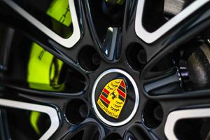 Porsche Panamera 4 E-Hybrid - Foto 17