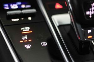 Porsche Panamera 4 E-Hybrid - Foto 50