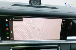 Porsche Panamera 4 E-Hybrid - Foto 9