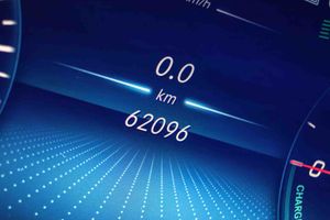 Mercedes GLC Coupé GLC 300 e 4MATIC **AMG Line** - Foto 6