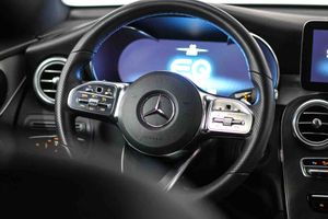 Mercedes GLC Coupé GLC 300 e 4MATIC **AMG Line** - Foto 37