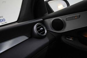 Mercedes GLC Coupé GLC 300 e 4MATIC **AMG Line** - Foto 52