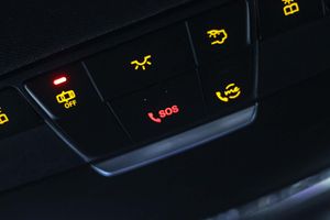 Mercedes GLC Coupé GLC 300 e 4MATIC **AMG Line** - Foto 49