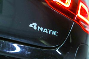 Mercedes GLC Coupé GLC 300 e 4MATIC **AMG Line** - Foto 17