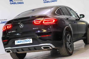 Mercedes GLC Coupé GLC 300 e 4MATIC **AMG Line** - Foto 30