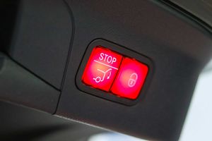 Mercedes GLC Coupé GLC 300 e 4MATIC **AMG Line** - Foto 56