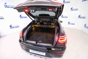 Mercedes GLC Coupé GLC 300 e 4MATIC **AMG Line** - Foto 55