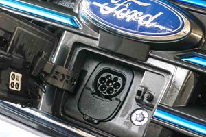 Ford Transit 2T PE L3H1 Trend Business *Eléctrico* **Caja abierta** - Foto 10