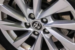 Toyota Camry 2.5 220H Advance - Foto 17