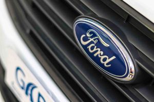 Ford Transit Connect Kombi 1.5 TDCi 74kW Trend 220 L1 (M1) **5 Plazas** - Foto 8