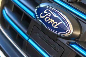 Ford Transit E-Transit 350 L2H2 135kW 75/68kWh Trend Business *Eléctrico* - Foto 8