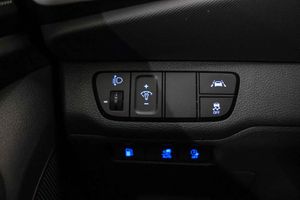 Hyundai IONIQ 1.6 GDI PHEV Klass DCT - Foto 31