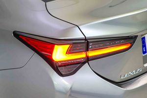 Lexus RC 2.5 300h Executive Navigation - Foto 18