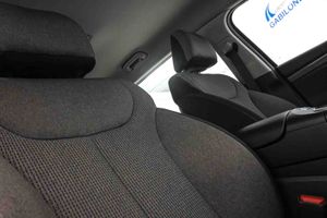 Hyundai Santa Fe 1.6 TGDi HEV Klass Auto 4x2 **7 Plazas** - Foto 48