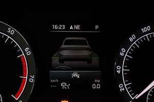 Skoda Karoq 1.5 TSI 110kW (150CV) DSG ACT Ambition - Foto 59