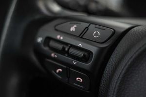 Kia Stonic 1.2 CVVT 62kW (84CV) Drive Eco-Dynamics - Foto 35