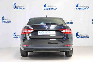 Skoda Superb L&K 1.4 TSI iV P-HEV 160kW DSG - Foto 4