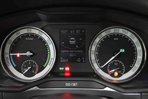 Skoda Superb L&K 1.4 TSI iV P-HEV 160kW DSG - Foto 38