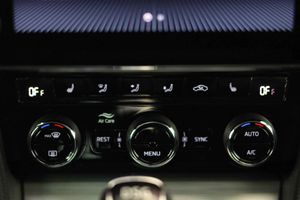 Skoda Superb L&K 1.4 TSI iV P-HEV 160kW DSG - Foto 42