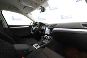 Skoda Superb L&K 1.4 TSI iV P-HEV 160kW DSG - Foto 45
