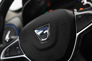 Dacia Spring Essential Electric 33kW (45CV) - Foto 34