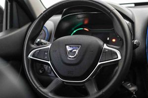 Dacia Spring Essential Electric 33kW (45CV) - Foto 33