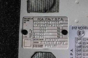 Fiat 500 Cult 1.0 Hybrid 51KW (70 CV) - Foto 7