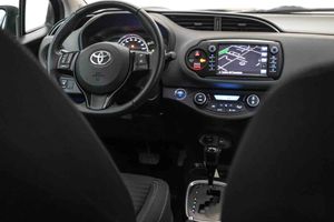 Toyota Yaris 1.5 100H Active - Foto 32