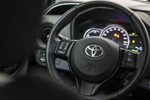 Toyota Yaris 1.5 100H Active - Foto 33