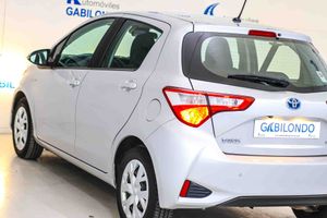 Toyota Yaris 1.5 100H Active - Foto 24