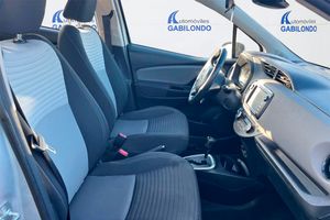 Toyota Yaris 1.5 100H Active - Foto 6