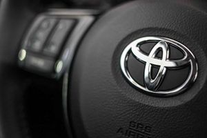 Toyota Yaris 1.5 100H Active - Foto 33