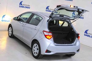 Toyota Yaris 1.5 100H Active - Foto 19