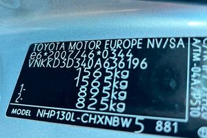 Toyota Yaris 1.5 100H Active - Foto 5