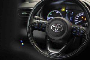 Toyota Yaris 1.5 120H Active Tech - Foto 31