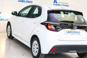 Toyota Yaris 1.5 120H Active Tech - Foto 24