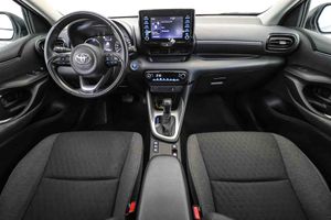 Toyota Yaris 1.5 120H Active Tech - Foto 47