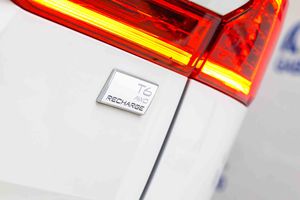 Volvo XC60 2.0 T6 AWD Recharge Core Auto - Foto 15