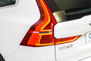 Volvo XC60 2.0 T6 AWD Recharge Core Auto - Foto 19