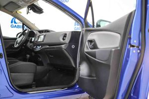 Toyota Yaris 1.5 100H Advance - Foto 49