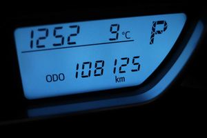 Toyota Yaris 1.5 100H Advance - Foto 6