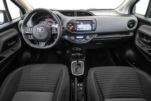 Toyota Yaris 1.5 100H Advance - Foto 52