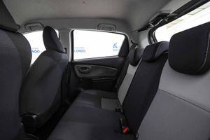 Toyota Yaris 1.5 100H Advance - Foto 49