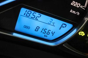 Toyota Yaris 1.5 100H Advance - Foto 6