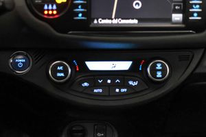 Toyota Yaris 1.5 100H Advance - Foto 44