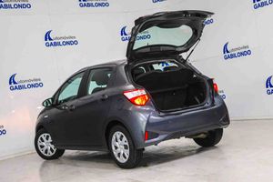 Toyota Yaris 1.5 100H Advance - Foto 20