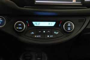 Toyota Yaris 1.5 100H Advance - Foto 41